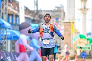 BIB: 55986
                            <button type="button" onclick="openModal(24884425)" class="btn btn-primary btn-sm float-right btn-popup" data-toggle="modal" data-target=".modal-high-quality">
                        <i class="fas fa-shopping-cart"></i> Add to Cart
                    </button>
                                            <button type="button" onclick="isThisMe(24884425, true)" class="btn btn-success btn-sm float-right btn-popup btn-isme hidden" data-toggle="tooltip" data-placement="bottom" title="นี่คือรูปของคุณใช่ไหม คลิกที่นี่เพื่อเอาเข้าอัลบั้ม">
                        <i class="fas fa-plus"></i> Add to album
                    </button>
                    <button type="button" onclick="isThisMe(24884425, false)" class="btn btn-warning btn-sm float-right btn-popup btn-isnotme hidden">
                        <i class="fas fa-ban"></i> Remove from album
                    </button>